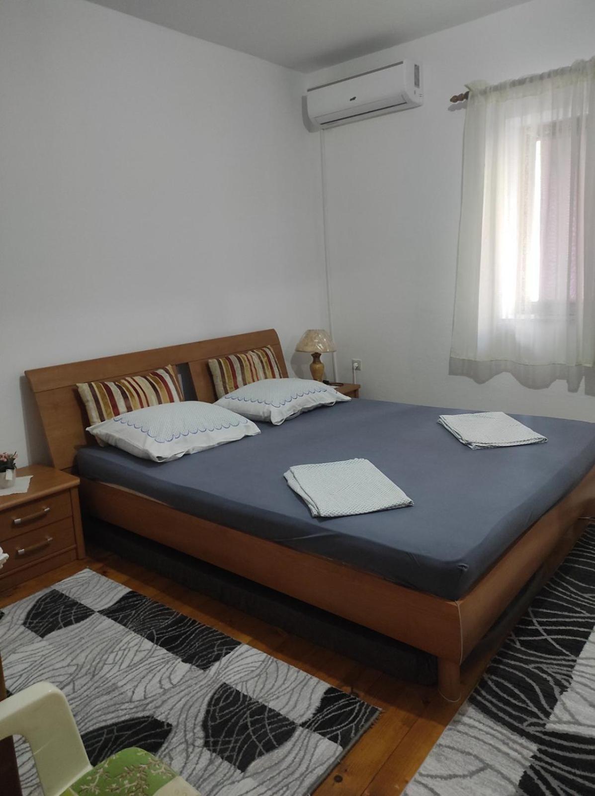 Room At Grandma'S Fatima Stolac Luaran gambar