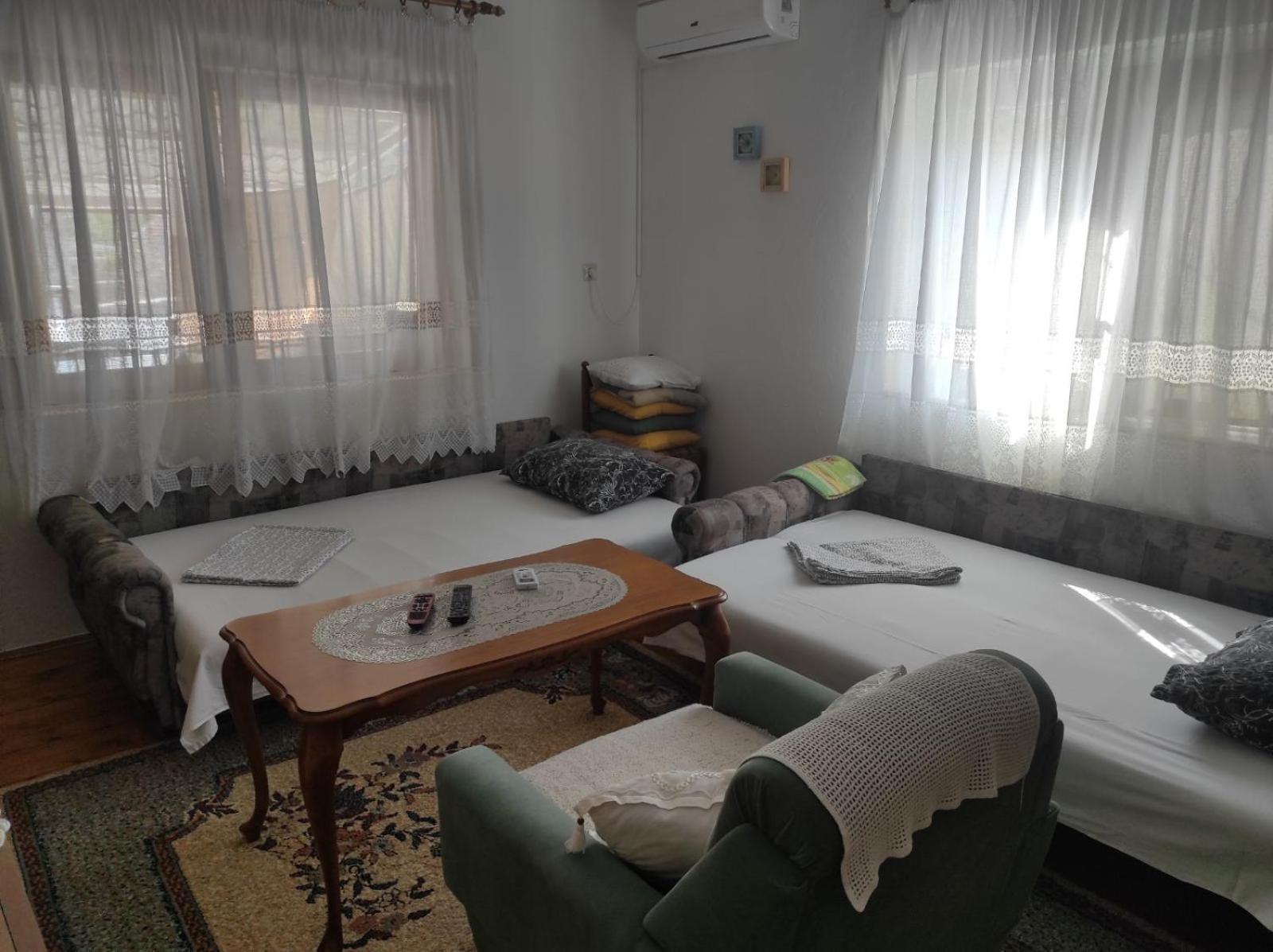 Room At Grandma'S Fatima Stolac Luaran gambar